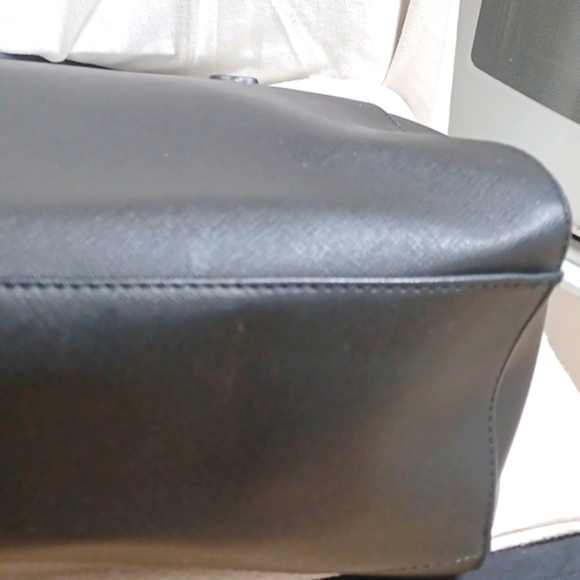 Reaction by Kenneth Cole Bag - Picture 10 of 14